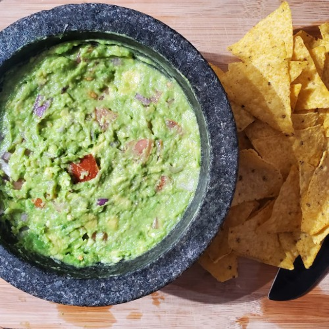 Chips with Guacamole.